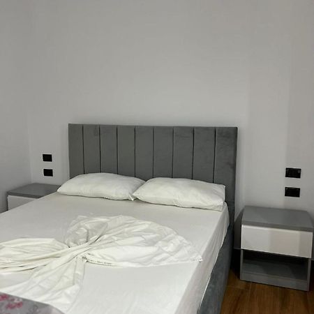 Hotel Vila Herta Драч Екстериор снимка